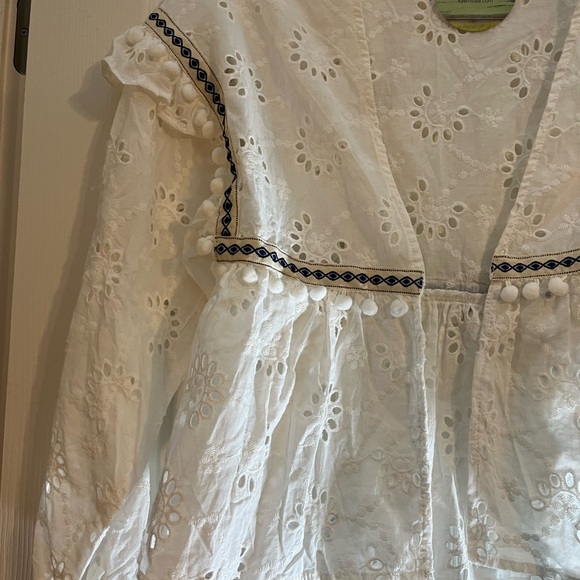 NWT Small Kyemi lace top with pom pom accents - Picture 4 of 6